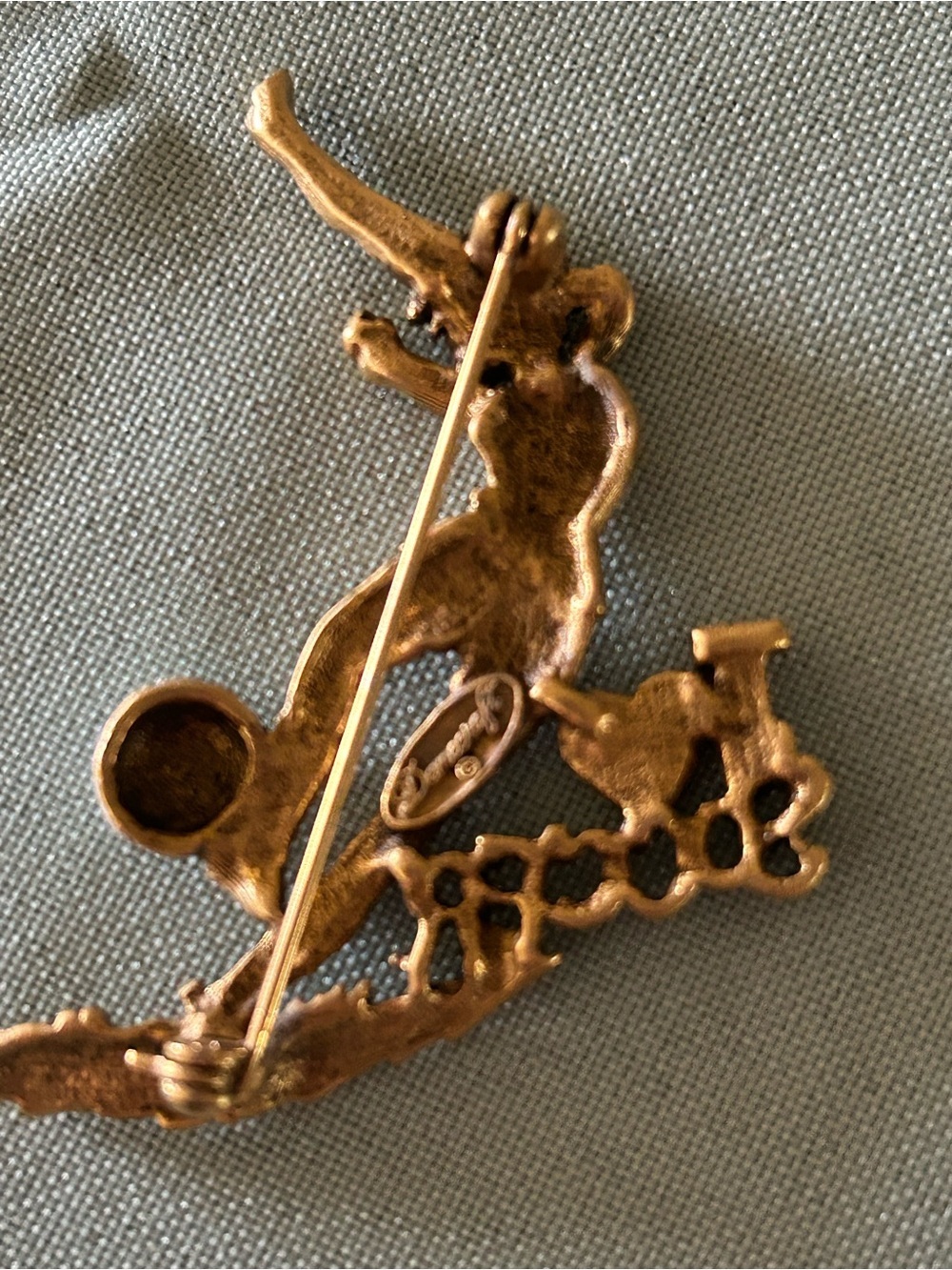 Danecraft 1934  Vintage I Love Soccer Enamel Brooch Pin - Picture 2 of 4